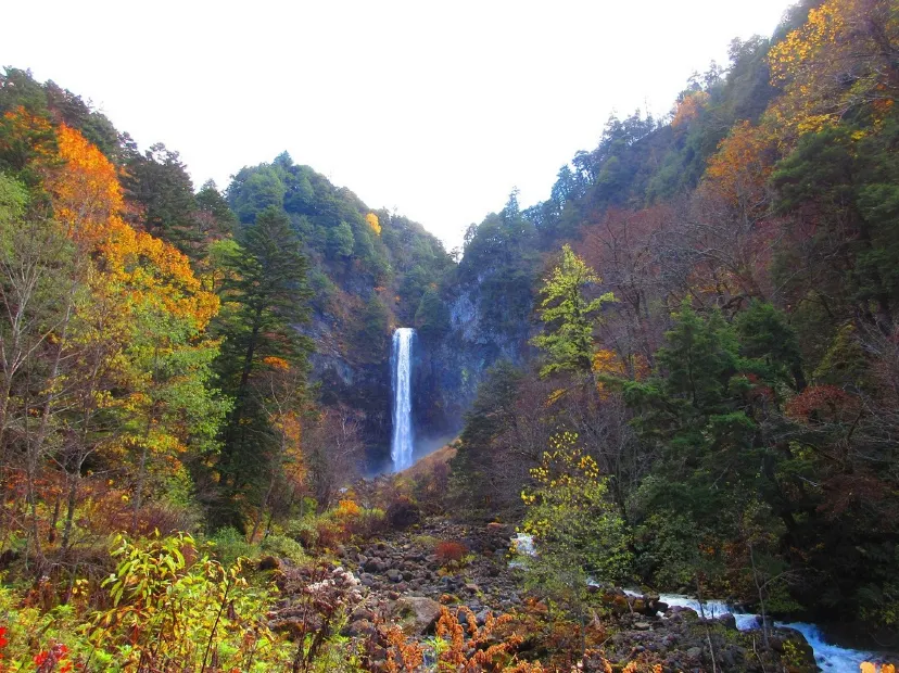 平湯瀑布