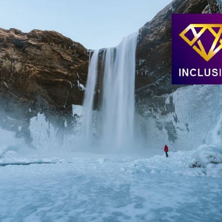 【優遊全包】冰島8天極光之旅
雷克雅未克、金環遊、藍湖、傑古沙龍冰河湖、水晶藍冰洞、極光遊船、熔岩隧道之旅