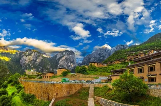 千年古村巴拉村