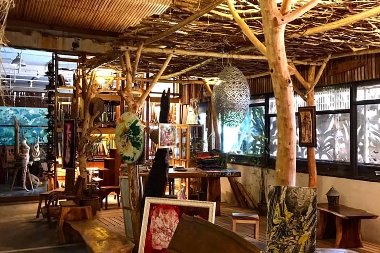 新源隆原木咖啡館