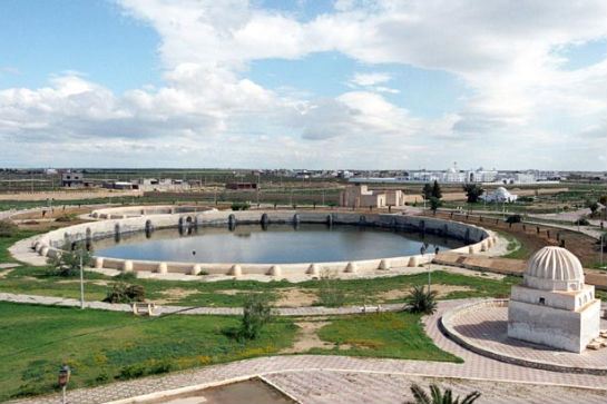 阿格拉比特儲水池