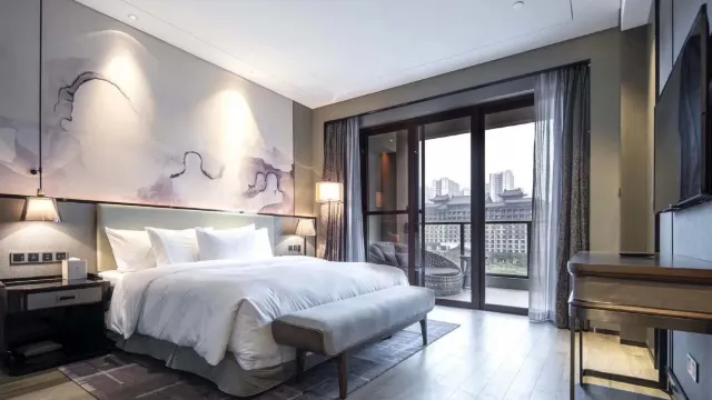 廣州融創堇山酒店