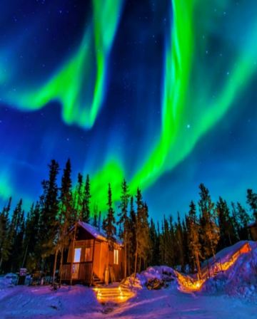 加拿大當地參團(1人可出發#)~黃刀鎮觀賞北極光4天之旅(黃刀鎮自由活動、梯皮帳篷營地觀賞極光或追獵極光)《天天出發》