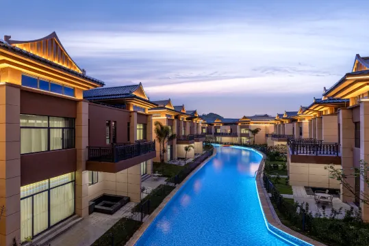 龍泰翁山源溫泉城