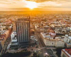 香港-里加自由行 德國漢莎航空公司+拉脱維亞里加麗笙會議水療酒店