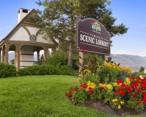 香港-坎盧普斯自由行 香港航空公司+坎盧普斯騎士酒店