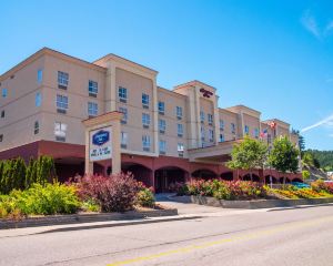 香港-坎盧普斯自由行 香港航空公司+坎盧普斯希爾頓歡朋酒店