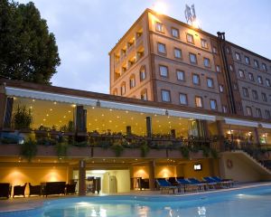 香港-埃裏温自由行 法國航空公司+貝斯特韋斯特優質國會酒店