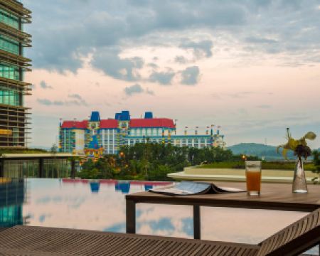 香港-新山自由行 馬來西亞航空公司+新山盛捷依斯干達美迪尼服務公寓