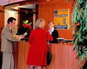 香港-南特自由行 荷蘭皇家航空公司+南特中心宜必思尚品酒店