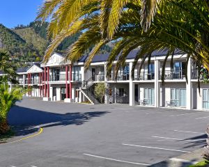 香港-尼爾森自由行 香港航空公司+尼爾森酒店