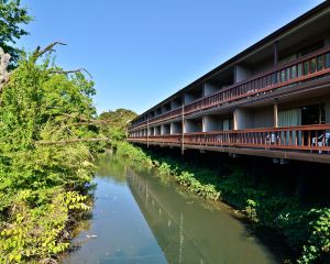 香港-尤金自由行 美國達美航空公司+新俄勒岡貝斯特韋斯特酒店