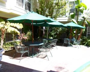 香港-聖何塞自由行 香港航空公司+阿瑞娜酒店