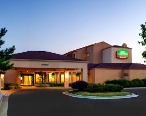 香港-聖路易斯自由行 加拿大航空公司+聖路易斯市中心西萬怡酒店