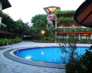 香港-提魯瓦南薩普拉姆自由行 巴澤航空	+烏代套房酒店 - 機場酒店