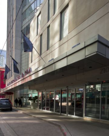 多倫多中心潘塔基斯酒店(Pantages Hotel Toronto Centre)5天4晚自由行套票