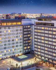 Holiday Inn 多倫多 - INT'L機場(Holiday Inn Toronto International Airport)5天4晚自由行套票