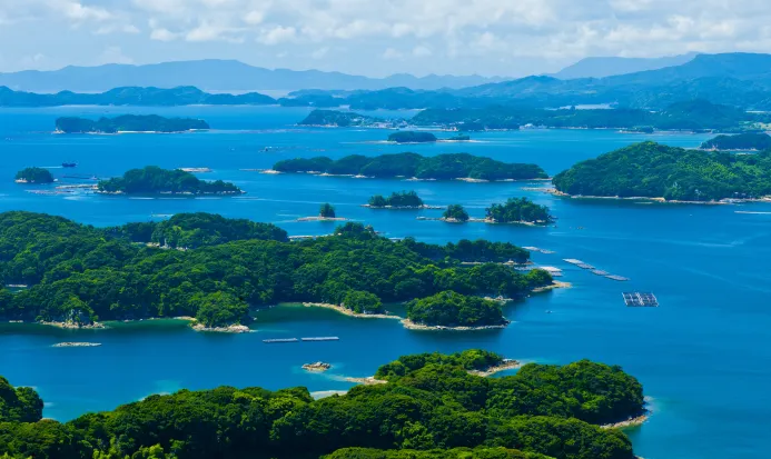 九十九島群島散落海上的自然風光 九十九島群島散落海上的自然風光