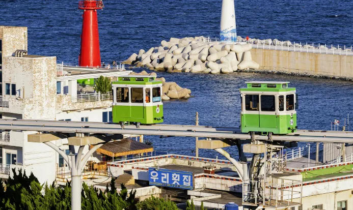 海雲台藍線公園海岸列車，釜山最人氣海景體驗