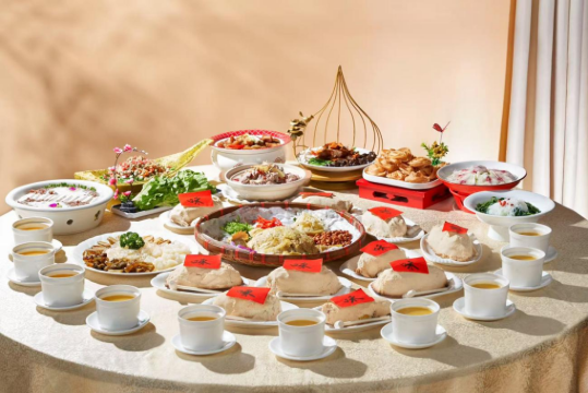 (位上)臻品鮑參翅肚羹+(位上)金沙鹽焗膏蟹