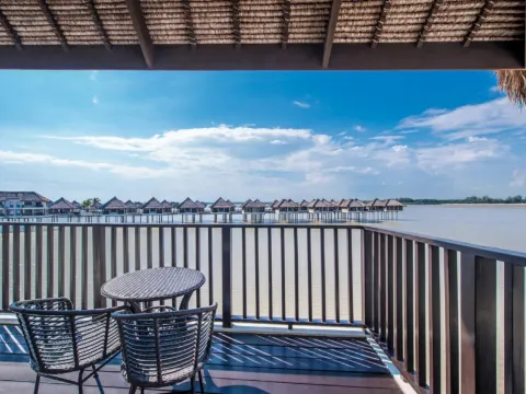 Golden Palm Tree Sepang 黃金棕櫊度假村