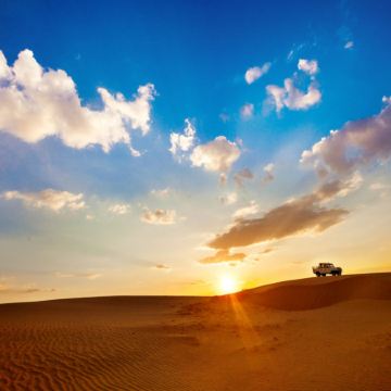 【香港直航呼和浩特】內蒙古未來草原、呼和浩特、鄂爾多斯6天純玩之旅‧鄂爾多斯未來草原、響沙灣(騎駱駝、全地形車、大腳怪)、大召寺、成吉思汗陵、鄂爾多斯文化產業園、清真大寺、伊利健康谷