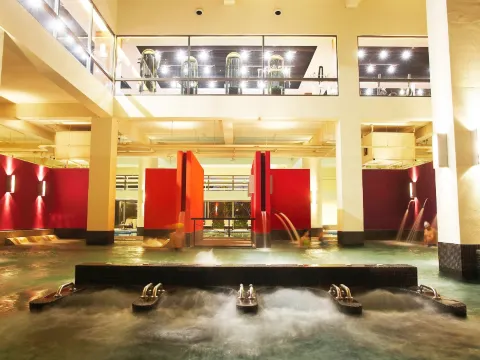 【南方莊園渡假飯店】兩層樓的水療設施