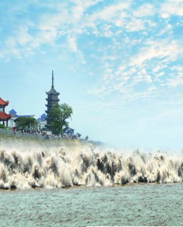 【壯觀天下無🌊賞一年一度錢塘江大潮】6天團  🌕沉浸式宮廷中秋盛宴~禾宴(VIP席)、無錫(蠡園、清名橋古運河)、杭州(胡雪岩故居、西湖)、嘉善(雲瀾灣溫泉)、烏鎮西柵、海寧觀潮、上海