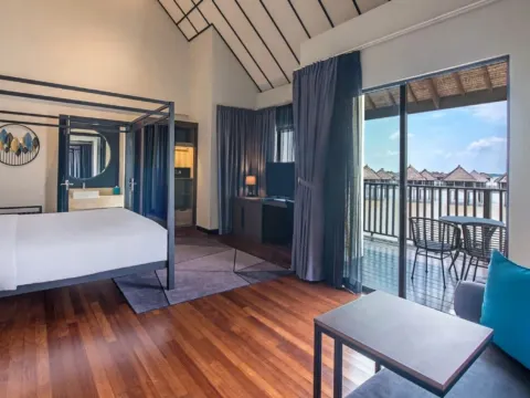 Golden Palm Tree Sepang 黃金棕櫊度假村