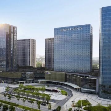 《復活節精選．嶺南印象園+正佳企鵝冰雪世界+直航船》連續2晚國際品牌~廣州增城凱悅酒店 【黑松露燒鵝宴】【鮑參魚翅羹+發財撈雞宴】【酒店豪華自助晚餐】廣州純玩3天團