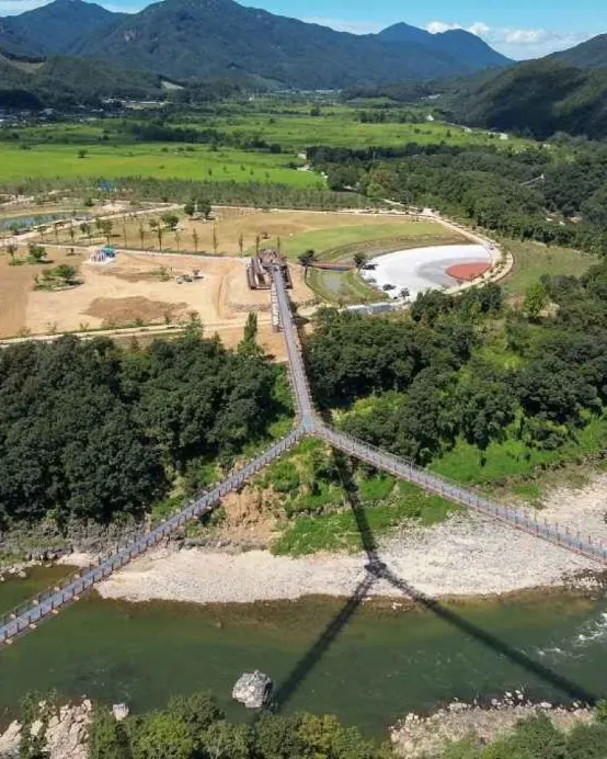 京畿道+首爾6天遊玩之旅 ※【京畿道人氣景點】抱川香草島樂園、坡州DMZ非武裝地帶、漢灘江Y型懸索吊橋 +鴿子囊瀑布、水原Starfield星空圖書館2.0、傳統汗蒸幕體驗、恩平韓屋村