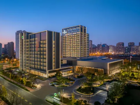 青島金茂萬麗酒店