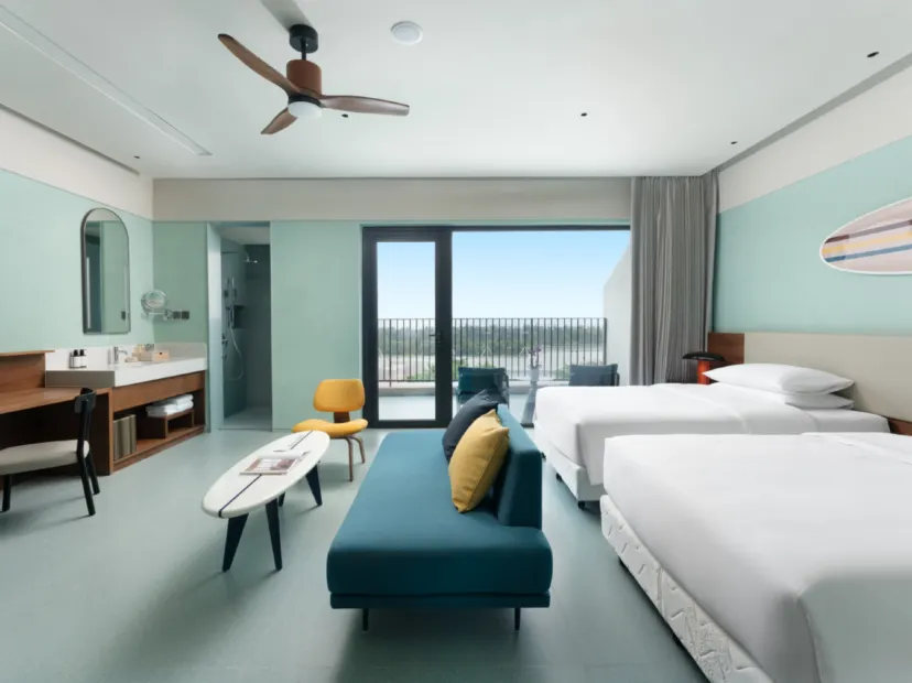 萬寧日月灣中旅逐浪樾潮酒店