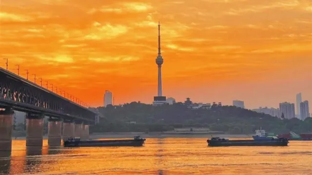 長江輪渡賞日落