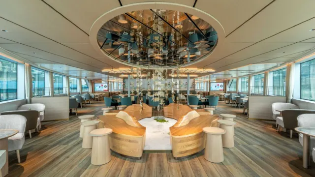 世紀遊輪~江山如詩號