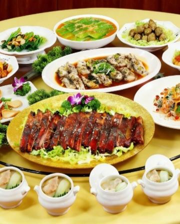 《西九龍高鐵》【(位上)濃郁翅湯雲吞+碳燒黑豚排骨宴】【(位上)禦膳滋補佛跳牆+原條雞油黃腳鱲(位上)】保證入住國際品牌中山利和希爾頓花園酒店 中山美食純玩2天團