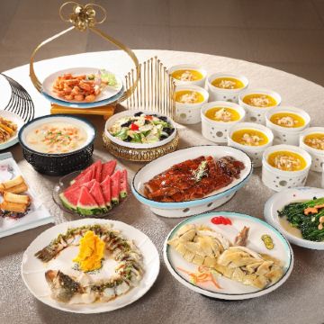  《鮑參翅肚~四重奏》【(位上)金湯蟹皇魚翅羹+大鵬展翅果園雞】【(位上)鮑汁海參燴鮑魚+紅腰豆燴花膠】【(位上)鮑魚邊燉羊肚菌+金湯五穀雜糧燴海參】暢遊「廣州動物園」(重本包門票)廣州美食純玩2天團