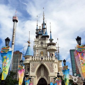 江村+首爾 5天冬日親子之旅    ※【保證2晚江村Elysian度假村+冬日滑雪體驗+傳統韓式三溫暖】、江村Rail Bike、樂天世界+水族館、樂高樂園、Zoolung Zoolung 室內動物園