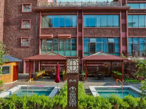 長白山王朝聖地溫泉酒店 