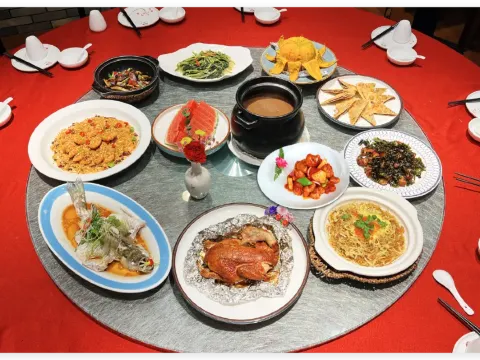 非遺獲獎美食:海沙煨果園走地靚雞+招牌首創焗南瓜宴