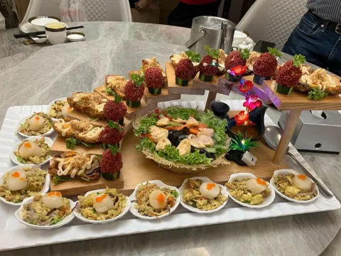 鮑魚馬來粵菜迎賓宴(每人一隻鮑魚)