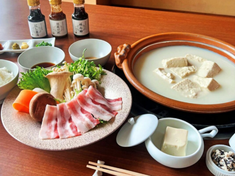 温泉湯豆腐~佐賀縣產 豚溫Shabu Shabu