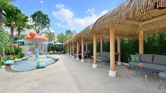 Centre Point Prime Pattaya 酒店內夏威夷式水上樂園