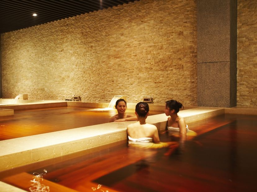 【南方莊園渡假飯店】亞式-大眾湯池