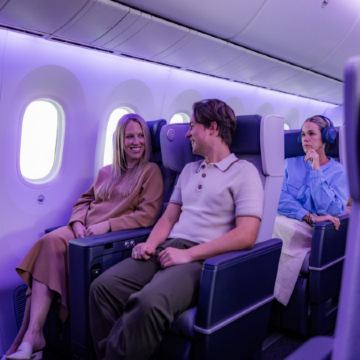 【升級之選~特選經濟客艙】【新西蘭南北島】【 6-8月出發】秋冬「純」美9天之旅/探索真實存在的毛利村落、於Kinross 酒莊享用豐富午餐及品嚐新西蘭葡萄酒/到訪電影哈比人村(魔戒拍攝場地)導覽之旅