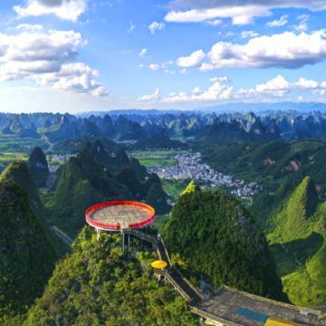 【🐰復活節限定🐣】桂林、陽朔、灕江竹筏4天純玩高鐵團  【隆重呈獻永安專場香格里拉酒店復活節壯鄉民族歌舞晚宴】陽朔如意峰、荔浦荔江灣、灕江明珠草坪段竹筏漂流、東漓古村、豪華船遊一江四湖