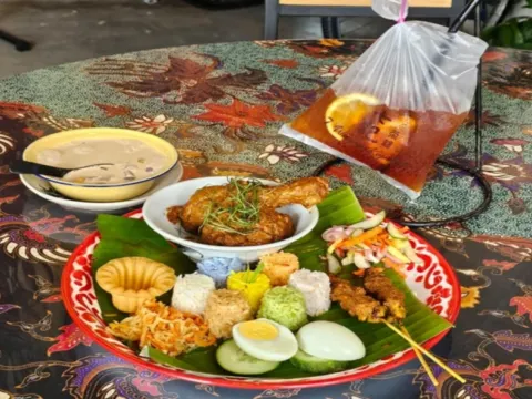 南洋彩虹七彩飯＋創意飲品