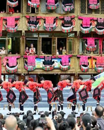 《年度盛會：龍脊三月三長髮節》桂林、陽朔4天純玩高鐵團  一年一度紅瑤盛會~三月三龍脊長髮節、遇龍河竹筏漂流、銀子岩、龍脊平安壯寨夜景、金坑梯田、瀑上酒店下午茶、桂花公社DIY桂花糕