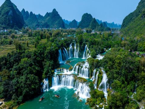 【長壽之鄉.養生福地】南寧、祟左、德天、巴馬養生5天純玩高鐵團  德天大瀑布、長壽島·賜福湖景區、船遊百鳥岩、巴馬水晶宮、青秀山、三街兩巷、廣西民族博物館、太平古城