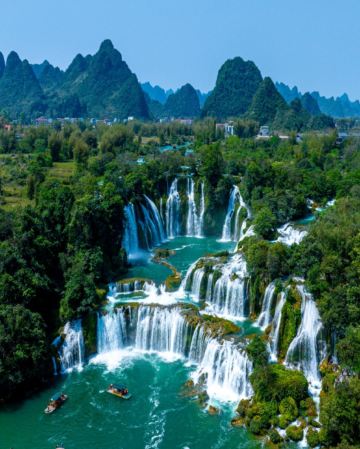 【中越秘境‧廣西山水邊城】南寧、祟左、德天、巴馬養生5天純玩高鐵團 德天大瀑布、長壽島·賜福湖景區、船遊百鳥岩、巴馬水晶宮、青秀山、三街兩巷、廣西民族博物館、太平古城